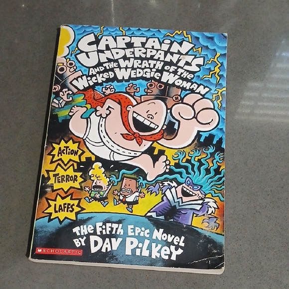 Scholastic Captain Underpants Book with Blue and Red Cover - Picture 1 of 1
